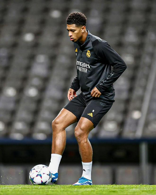 开云中国-西甲关键时刻走向成谜，本菲卡门线救险，压力陡增，纪律约束更严格的简单介绍-开云中国